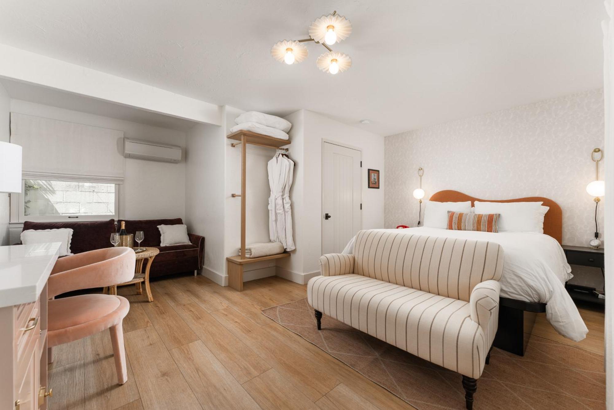 Petit Soleil - Bed, Breakfast And Bar Bed & Breakfast San Luis Obispo Eksteriør bilde