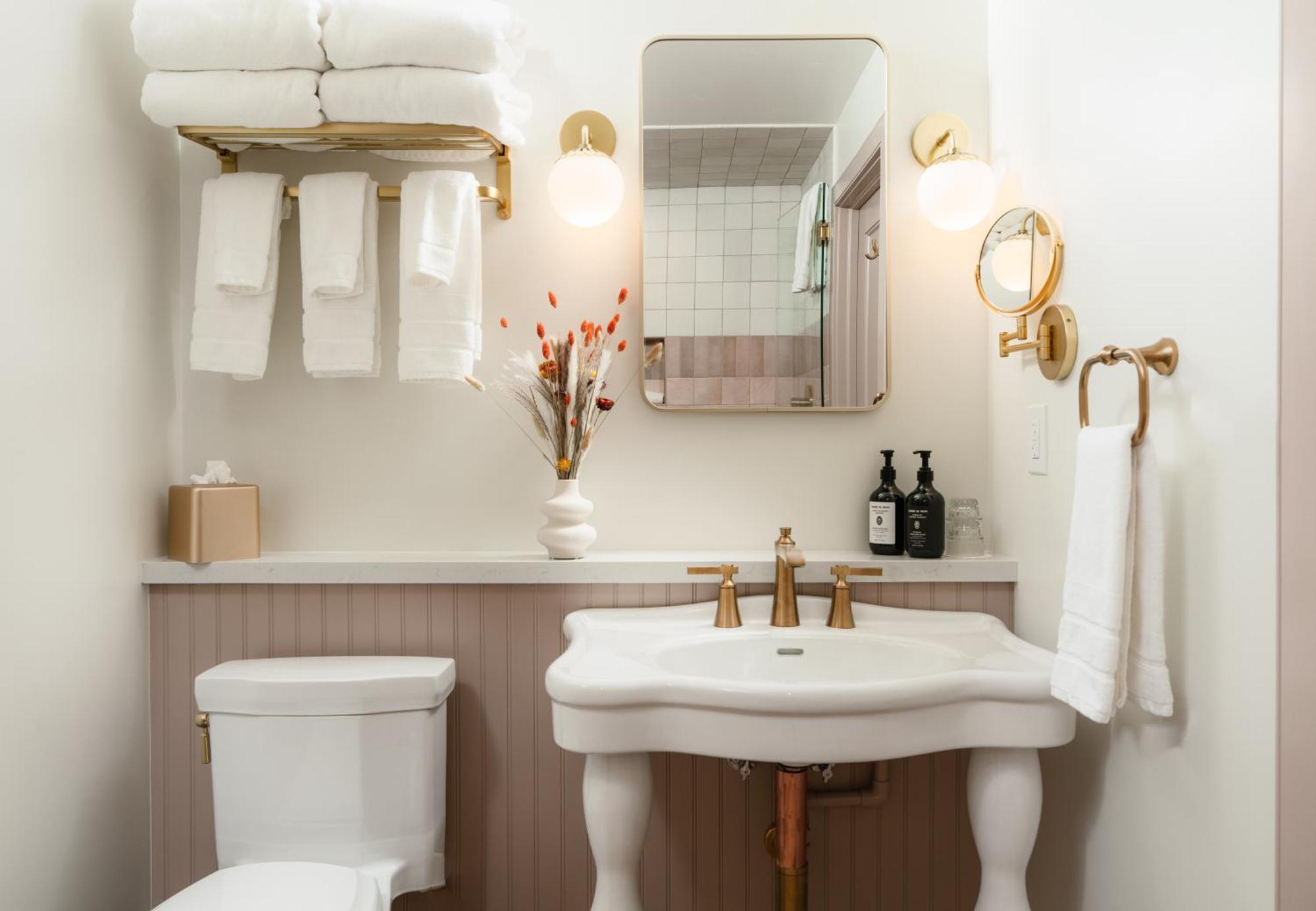 Petit Soleil - Bed, Breakfast And Bar Bed & Breakfast San Luis Obispo Eksteriør bilde