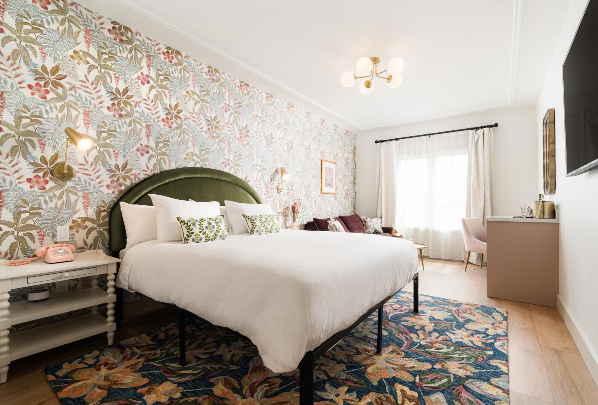 Petit Soleil - Bed, Breakfast And Bar Bed & Breakfast San Luis Obispo Eksteriør bilde